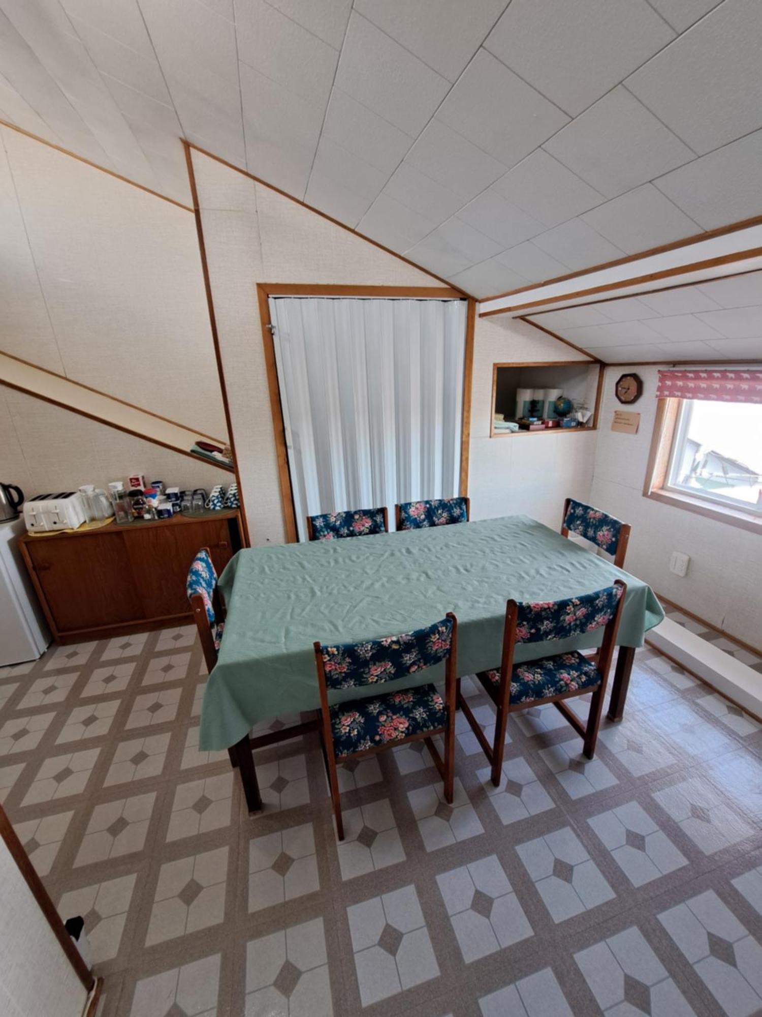 Polar Bear Bed And Breakfast Churchill Extérieur photo